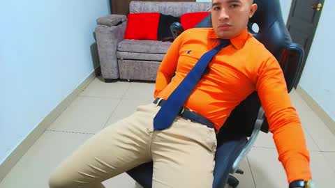 Snapshot of sebastian_oconnor77 chatting on February 10, 2025, 12:08 pm juan sebastian online show from February 10, 2025, 12:08 pm