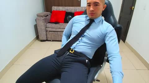 Snapshot of sebastian_oconnor77 chatting on February 15, 2025, 12:54 pm juan sebastian online show from February 15, 2025, 12:54 pm