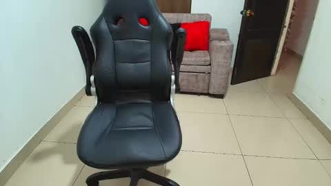 Snapshot of sebastian_oconnor77 chatting on February 17, 2025, 7:21 pm juan sebastian online show from February 17, 2025, 7:21 pm