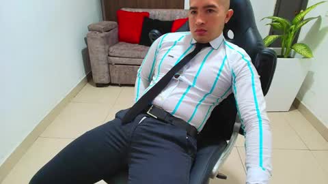 Snapshot of sebastian_oconnor77 chatting on February 23, 2025, 12:48 pm juan sebastian online show from February 23, 2025, 12:48 pm