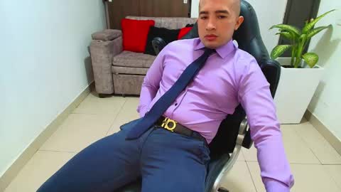 Snapshot of sebastian_oconnor77 chatting on February 24, 2025, 4:36 pm juan sebastian online show from February 24, 2025, 4:36 pm