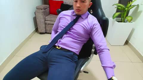 Snapshot of sebastian_oconnor77 chatting on February 24, 2025, 7:41 pm juan sebastian online show from February 24, 2025, 7:41 pm