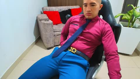 Snapshot of sebastian_oconnor77 chatting on March 3, 2025, 12:37 pm juan sebastian online show from March 3, 2025, 12:37 pm