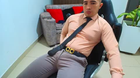 Snapshot of sebastian_oconnor77 chatting on March 4, 2025, 3:15 pm juan sebastian online show from March 4, 2025, 3:15 pm