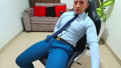 Snapshot of sebastian_oconnor77 chatting on March 8, 2025, 3:56 pm juan sebastian online show from March 8, 2025, 3:56 pm