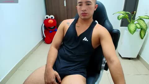 Snapshot of sebastian_oconnor77 chatting on September 30, 2025, 12:54 pm juan sebastian online show from September 30, 2025, 12:54 pm