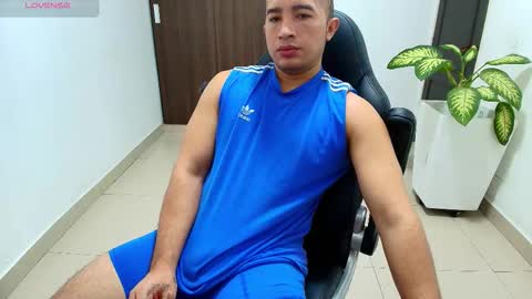 Snapshot of sebastian_oconnor77 chatting on October 23, 2025, 12:59 pm juan sebastian online show from October 23, 2025, 12:59 pm