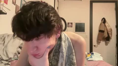 sebastianking1234 online show from December 5, 2024, 2:42 am