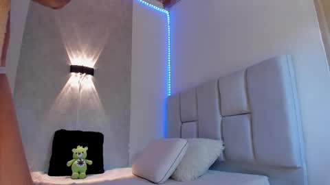 Sebas online show from September 9, 2025, 3:33 pm