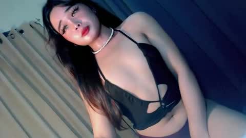 kwen online show from October 9, 2025, 1:20 pm