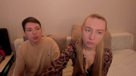 Amanda and  pair in a real life we love each other but can play with you online show from January 17, 2025, 8:34 am