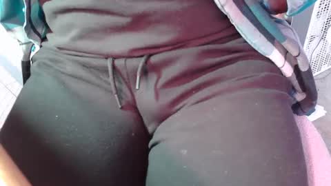 Snapshot of secretrub chatting on December 1, 2024, 4:40 pm secretrub online show from December 1, 2024, 4:40 pm