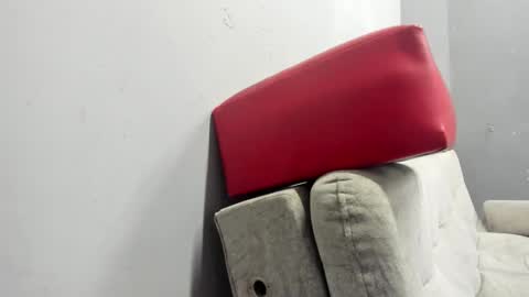 Snapshot of secrets_of_the_barber chatting on November 17, 2025, 10:48 pm the Barber online show from November 17, 2025, 10:48 pm