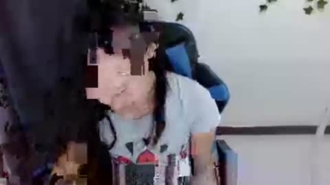 Snapshot of seducive_allea chatting on November 10, 2025, 11:20 am seducive_allea online show from November 10, 2025, 11:20 am