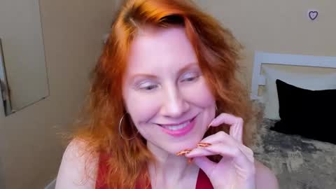 seductive_foxy_ online show from October 1, 2025, 3:45 am