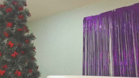 Snapshot of seductive_she_wolf chatting on December 28, 2024, 4:52 pm seductive_she_wolf online show from December 28, 2024, 4:52 pm