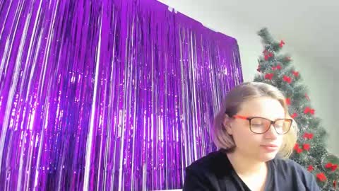 Snapshot of seductive_she_wolf chatting on January 10, 2025, 8:51 am seductive_she_wolf online show from January 10, 2025, 8:51 am