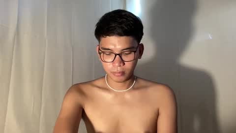 Snapshot of seductive_william chatting on November 25, 2025, 4:12 am William online show from November 25, 2025, 4:12 am