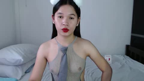 Snapshot of seductivemegoftheworld_ chatting on February 3, 2025, 4:14 am MEG online show from February 3, 2025, 4:14 am