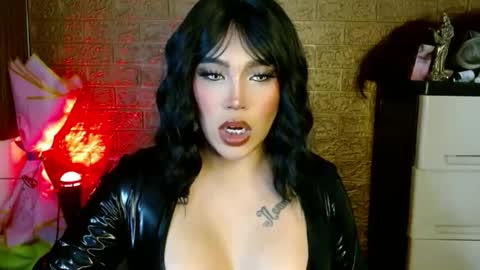 Snapshot of seductivestacyxx chatting on October 7, 2025, 5:43 pm MISTRESS STACY online show from October 7, 2025, 5:43 pm