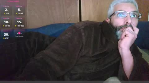 Snapshot of seewolf1000 chatting on December 21, 2024, 2:37 pm seewolf1000 online show from December 21, 2024, 2:37 pm