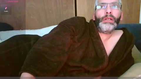 Snapshot of seewolf1000 chatting on December 23, 2024, 7:06 am seewolf1000 online show from December 23, 2024, 7:06 am