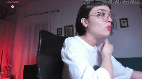 Snapshot of segismunda chatting on March 11, 2025, 11:26 pm Luciana online show from March 11, 2025, 11:26 pm