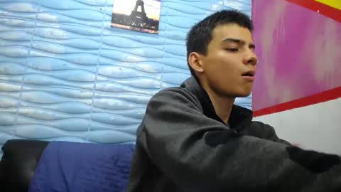 Snapshot of seigfried0 chatting on February 21, 2025, 6:59 pm Seigfried online show from February 21, 2025, 6:59 pm