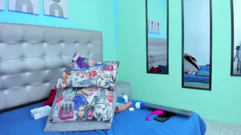 Snapshot of selena_castillo chatting on January 21, 2025, 6:11 am Selena online show from January 21, 2025, 6:11 am