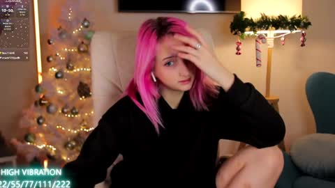 Snapshot of selena_lily chatting on January 16, 2025, 10:21 am Selena Lily online show from January 16, 2025, 10:21 am