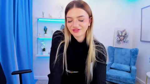 Snapshot of selenaemoore chatting on October 4, 2025, 5:16 am selenaemoore online show from October 4, 2025, 5:16 am