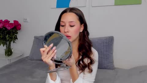 Snapshot of selenarousey chatting on November 21, 2025, 7:18 am Selena online show from November 21, 2025, 7:18 am