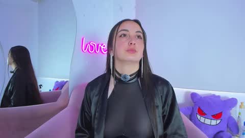 Snapshot of selene_swee chatting on November 5, 2025, 12:16 pm selene_swee online show from November 5, 2025, 12:16 pm