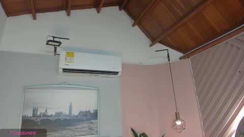 Selene online show from October 12, 2025, 7:46 pm