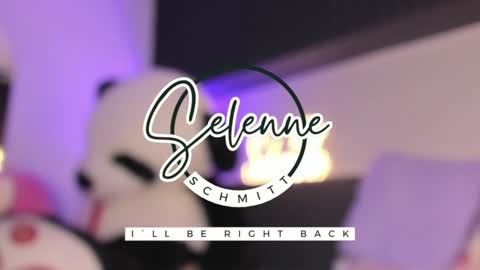 Snapshot of selenne_schmitt chatting on January 7, 2025, 9:46 pm Selenne online show from January 7, 2025, 9:46 pm