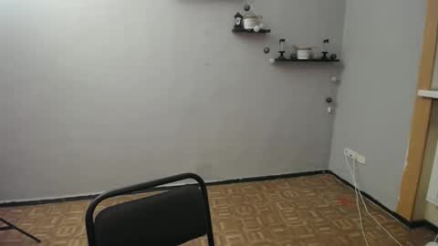 Sellavix online show from September 18, 2025, 4:20 pm