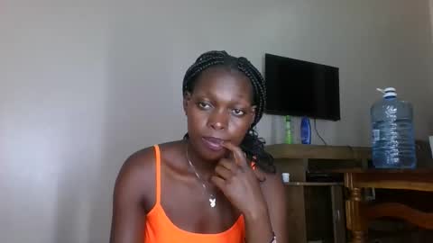 sellinprinces online show from November 3, 2025, 10:10 pm