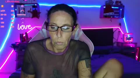 Selvaggia Del Caribe online show from December 13, 2024, 10:02 pm