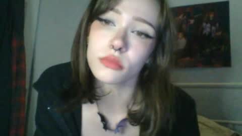 Snapshot of sendforesme chatting on January 25, 2025, 2:15 am goddess esme online show from January 25, 2025, 2:15 am