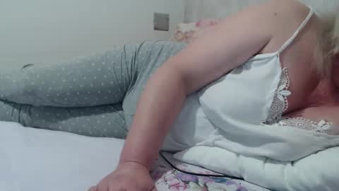 Lenna online show from February 3, 2025, 6:49 pm