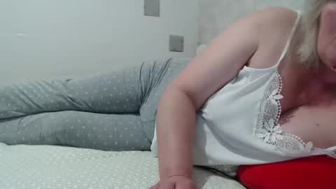 Lenna online show from February 13, 2025, 7:35 am