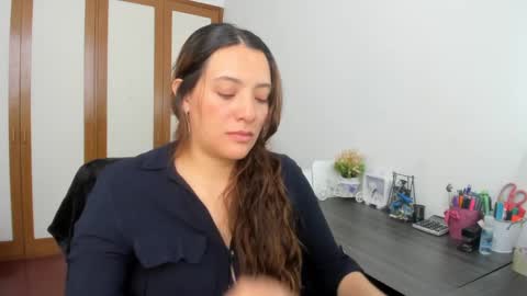 Snapshot of sensual__lady chatting on December 3, 2024, 6:28 pm Samantha -  online show from December 3, 2024, 6:28 pm
