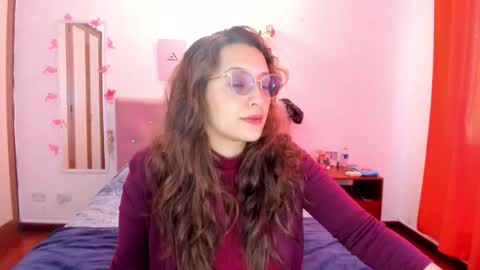 Snapshot of sensual__lady chatting on October 22, 2025, 7:02 pm Samantha -  online show from October 22, 2025, 7:02 pm