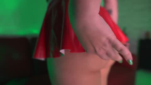 Snapshot of sensual_jassmine chatting on December 7, 2024, 5:31 pm Jasmine online show from December 7, 2024, 5:31 pm