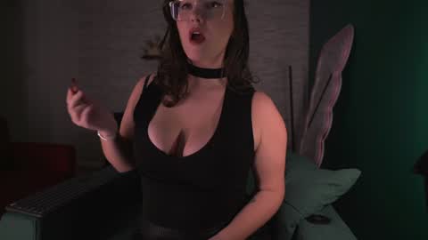 Snapshot of sensual_jassmine chatting on January 2, 2025, 6:12 pm Jasmine online show from January 2, 2025, 6:12 pm