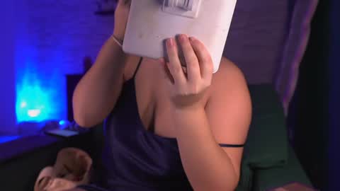 Snapshot of sensual_jassmine chatting on January 17, 2025, 7:51 am Jasmine online show from January 17, 2025, 7:51 am