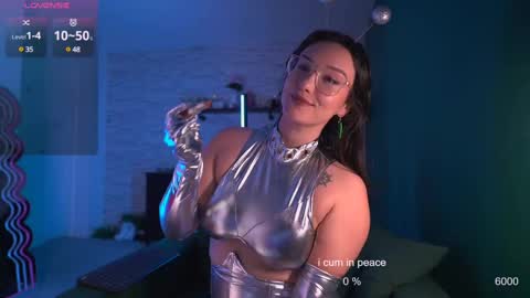 Snapshot of sensual_jassmine chatting on March 12, 2025, 6:22 pm Jasmine online show from March 12, 2025, 6:22 pm