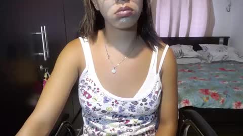 Snapshot of sensual_natalie chatting on February 3, 2025, 7:31 pm sensual_natalie online show from February 3, 2025, 7:31 pm