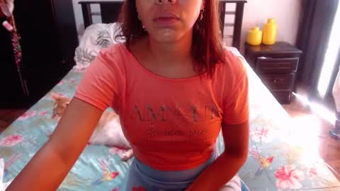 Snapshot of sensual_natalie chatting on September 24, 2025, 1:03 pm sensual_natalie online show from September 24, 2025, 1:03 pm
