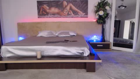 Hallie online show from December 17, 2024, 5:47 pm